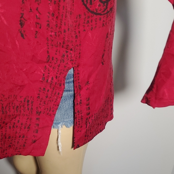 NWT Chico's Design Long Sleeve Shirt Size 2 100%Silk Collared Red Button-Up - Picture 8 of 13